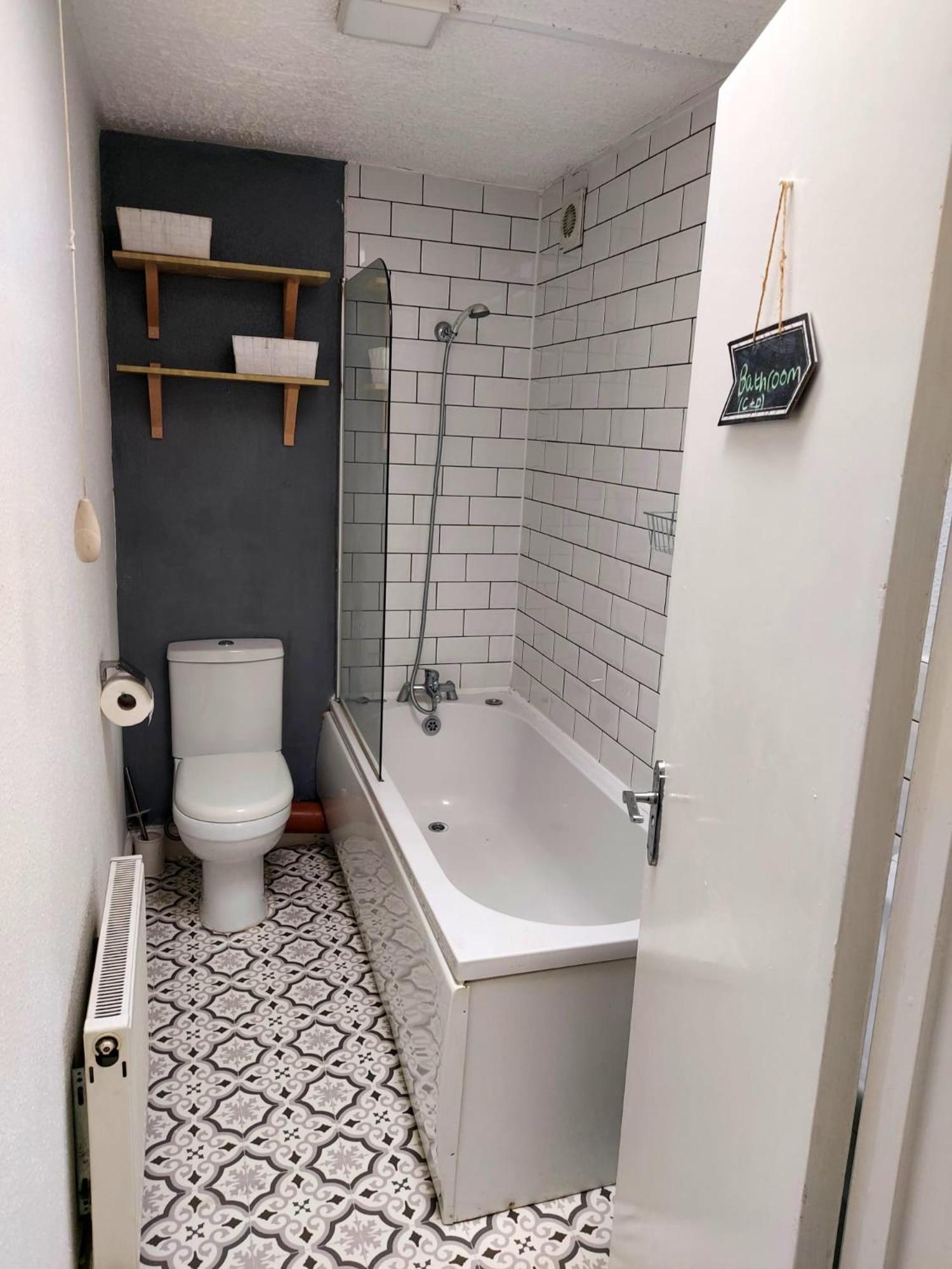 Kelsall Guest House Бирмингем Экстерьер фото