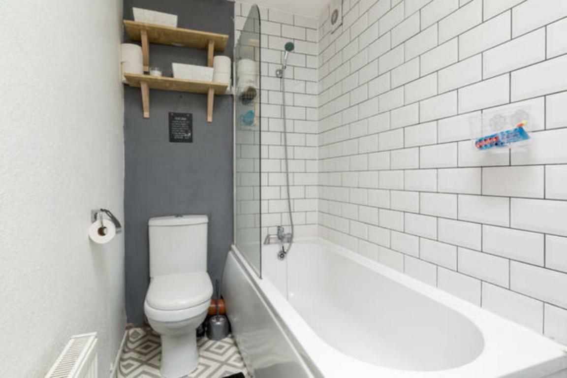 Kelsall Guest House Бирмингем Экстерьер фото